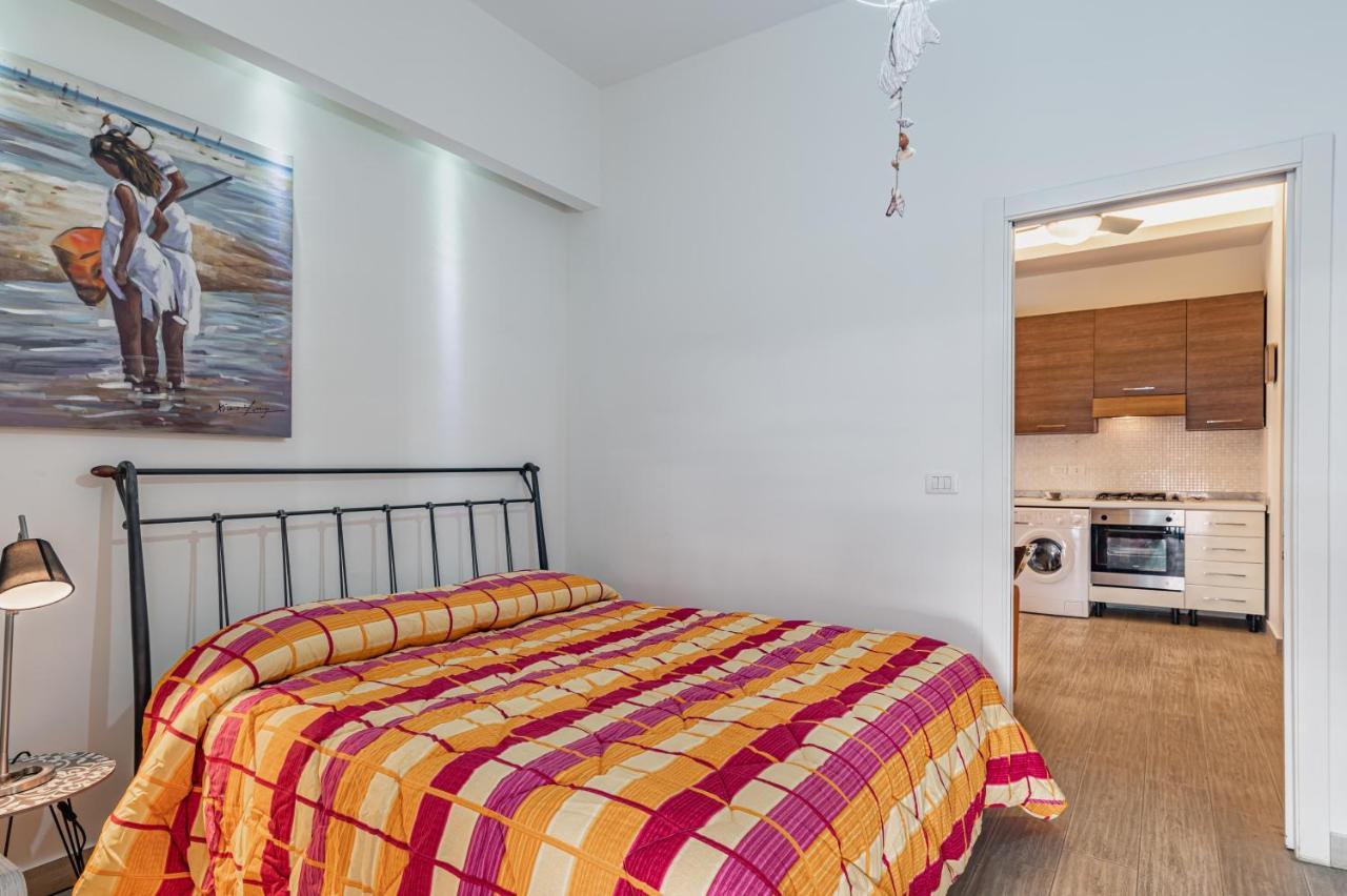 Naxos Bay Flat With Terrace 50 Meters From The Sea Apartment Giardini Naxos Ngoại thất bức ảnh